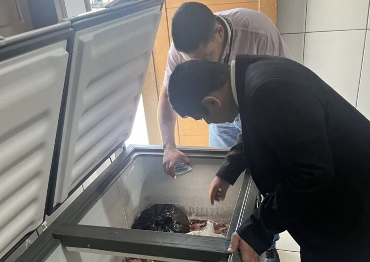 MP apreende 368 quilos de carne imprópria para consumo em escolas de Mâncio Lima