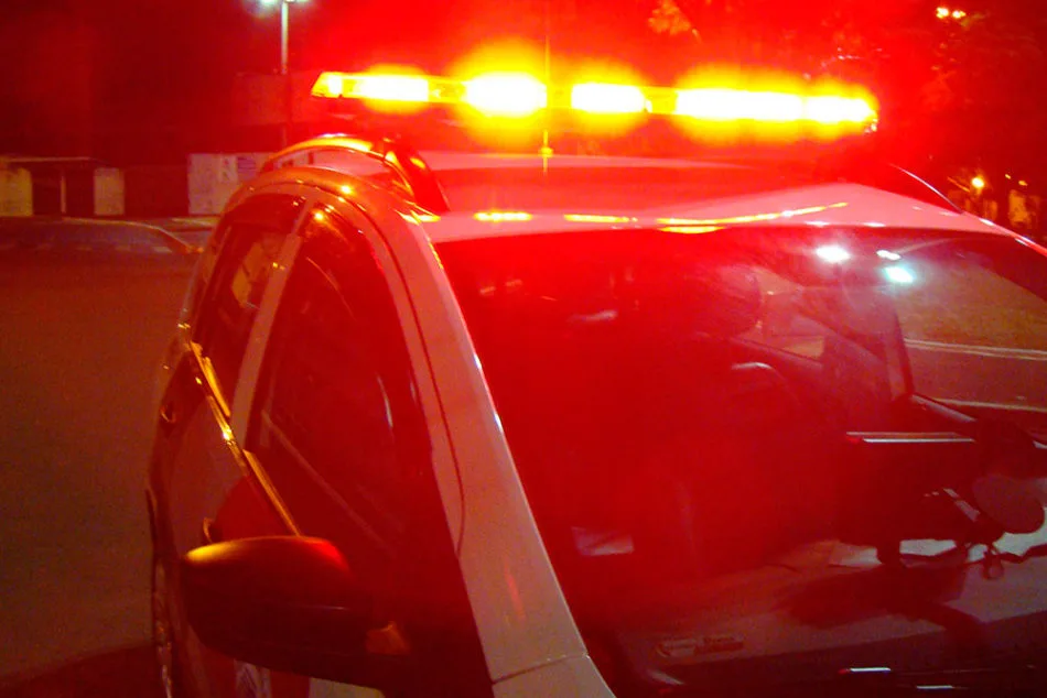 Homem é atacado em via pública e fica gravemente ferido por golpes de terçado