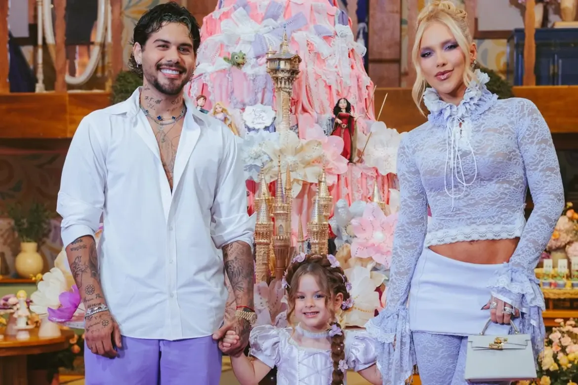 Virginia e Zé Felipe celebram aniversário de Maria Flor em família