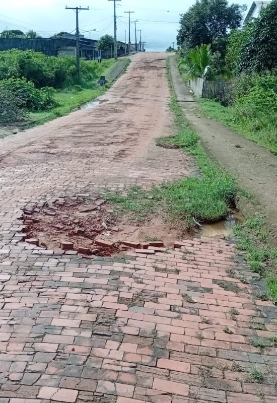 Moradores denunciam precariedade nas ruas de Porto Walter e cobram soluções