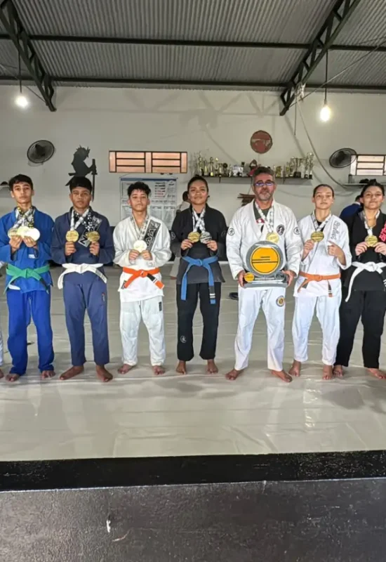 CT Nauas conquista vice-campeonato por equipes na Copa Pódio e soma cerca de 80 medalhas