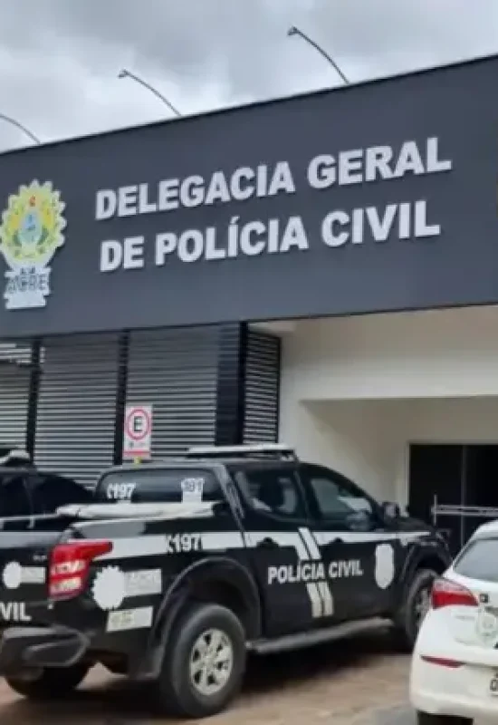 Jovem de 20 anos é preso por suspeita de tráfico de drogas em Cruzeiro do Sul