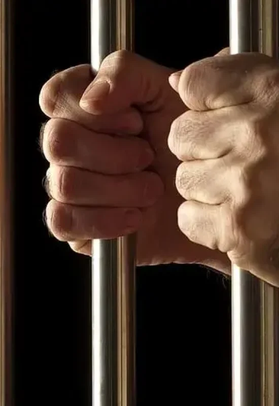 Filho é preso após ameaçar matar a própria mãe durante ocorrência em Cruzeiro do Sul