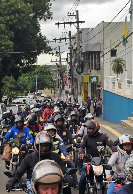 Motoristas e entregadores por aplicativo fazem paralisação em Rio Branco e cobram melhores condições de trabalho
