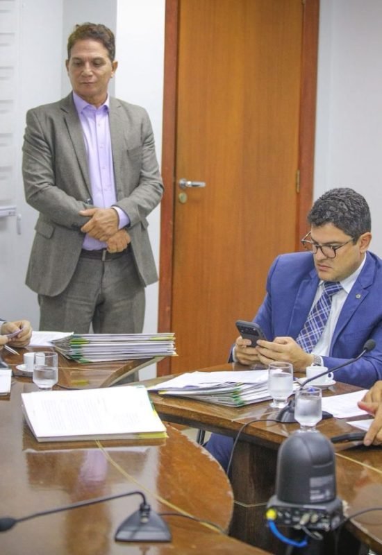 CCJ da Aleac aprova mais de 30 projetos durante reunião desta quarta-feira