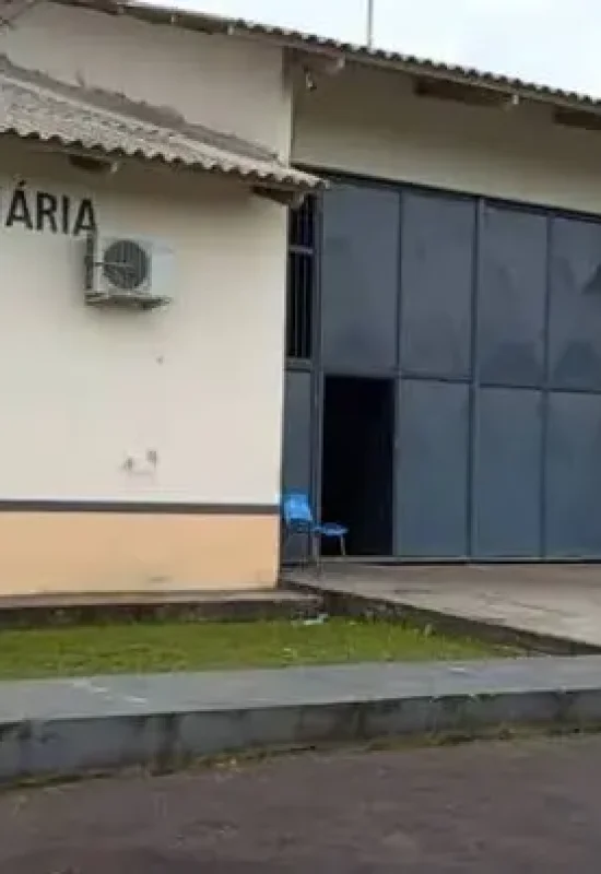 Revista em presídio de Cruzeiro do Sul apreende drogas, dinheiro e lâmina em cela