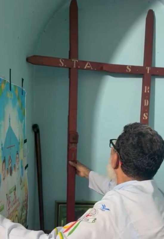 Pastor Dalmacio revela com exclusividade a Cruz companheira e a cama do profeta Irmão José da Cruz