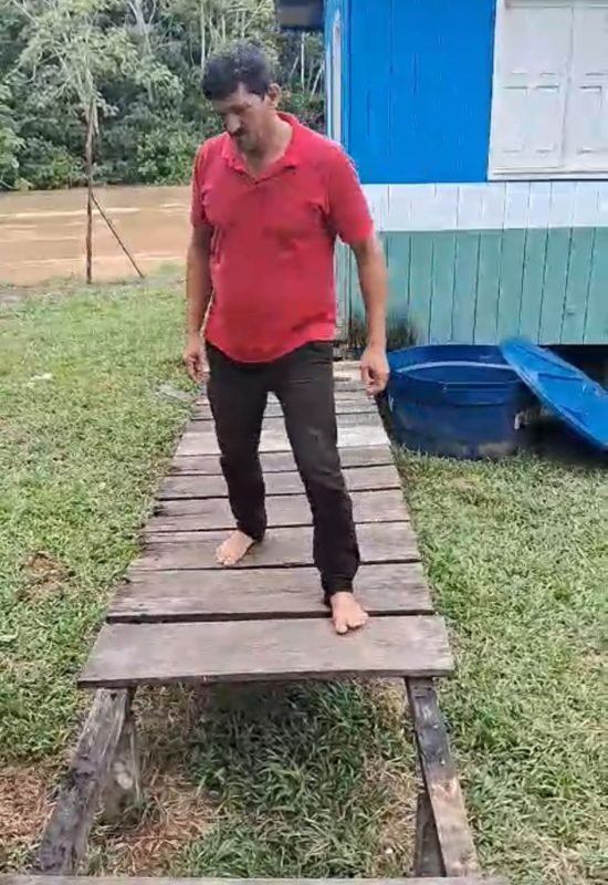 Vereador de Porto Walter volta a acusar prefeitura de negligência com alunos do interior