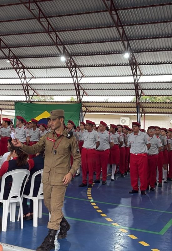 Colégio Militar Dom Pedro II realiza promoção de alunos em Cruzeiro do Sul