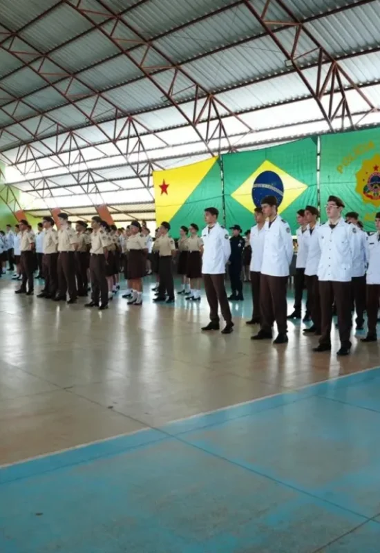 Colégio Militar Tiradentes supera médias estadual e nacional no SAEB e ENEM