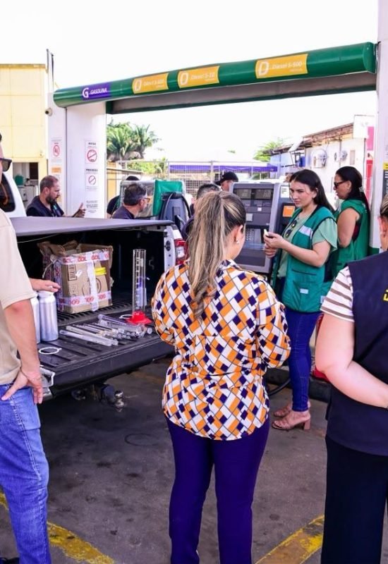 Operação conjunta fiscaliza qualidade e preços dos combustíveis na capital