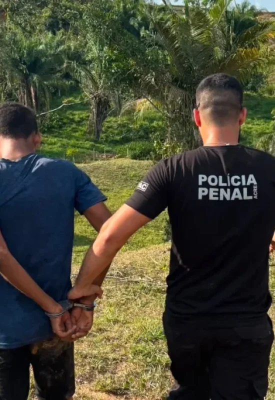 Polícia Penal apreende adolescente após arremesso de celulares para dentro de presídio em Sena Madureira