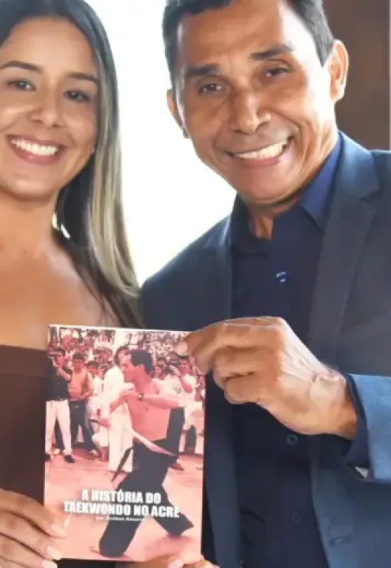 Enilson Amorim lança livro sobre a história do Taekwondo no Acre em Cruzeiro do Sul