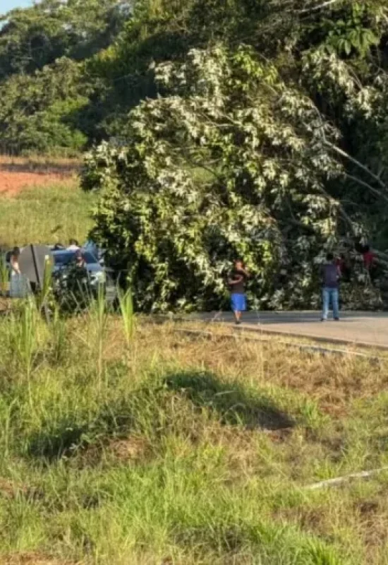 Manifestação bloqueia BR-364 entre Cruzeiro do Sul e Rio Branco