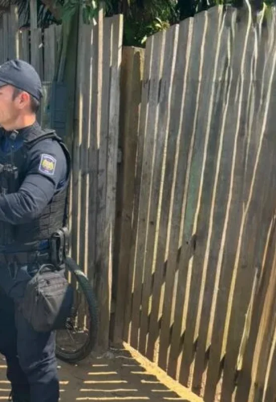 Mulher é resgatada pela Polícia Militar após relatar agressões e ameaças do companheiro