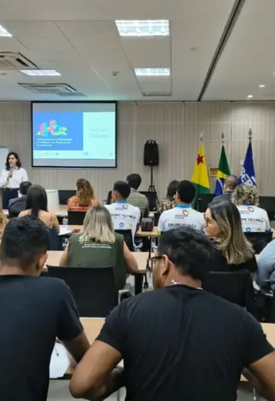 Técnicos da Prefeitura de Mâncio Lima participam de oficina para fortalecer ações de adaptação climática