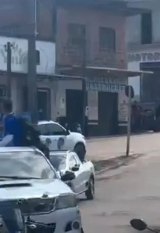 ‘Grande’ carreata de Tião Bocalom chama atenção em Porto Walter