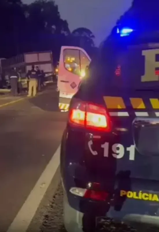 Menino de 6 anos sobrevive a acidente que deixou 23 mortos no Paraná