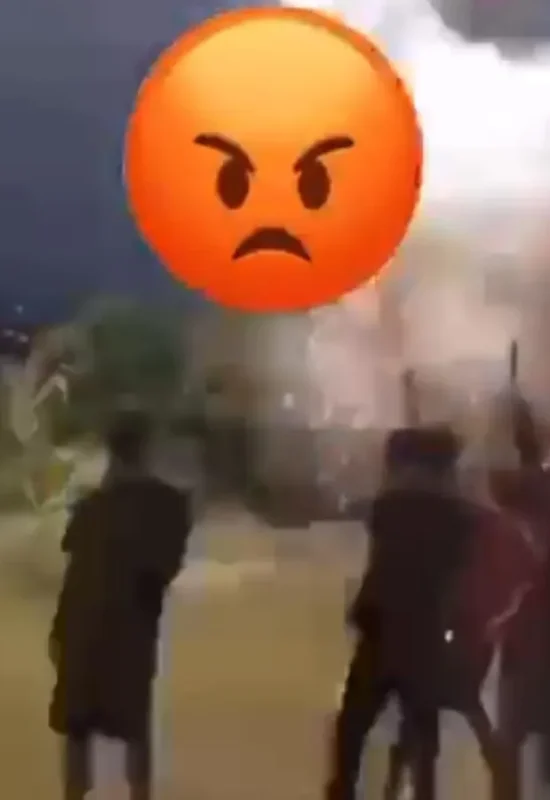 Imagens mostram queimas de fogos durante “homenagens” a assaltantes mortos em Cruzeiro do Sul