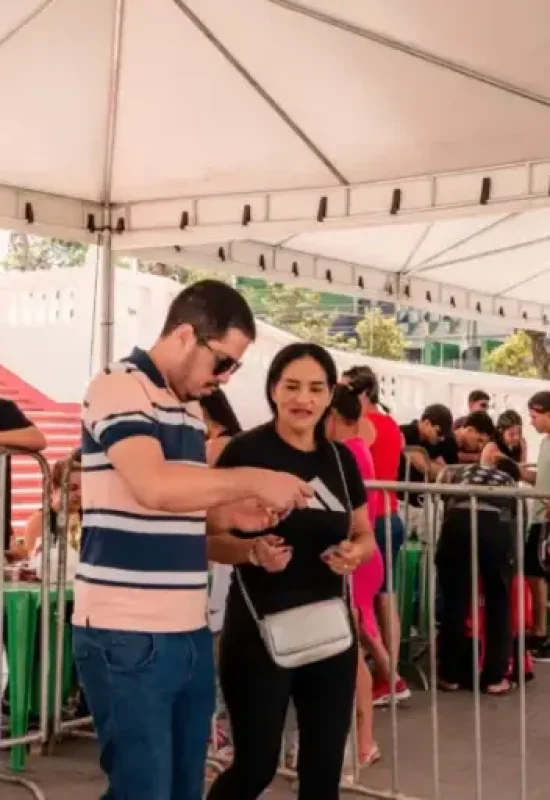 Mais de 80 mil ingressos dos shows da Expoacre são trocados em 12 horas; Ana Castela e Natanzinho lideram a procura