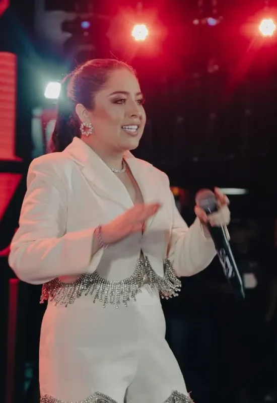 Mari Fernandes convida público para show hoje no Festival da Farinha em Cruzeiro do Sul